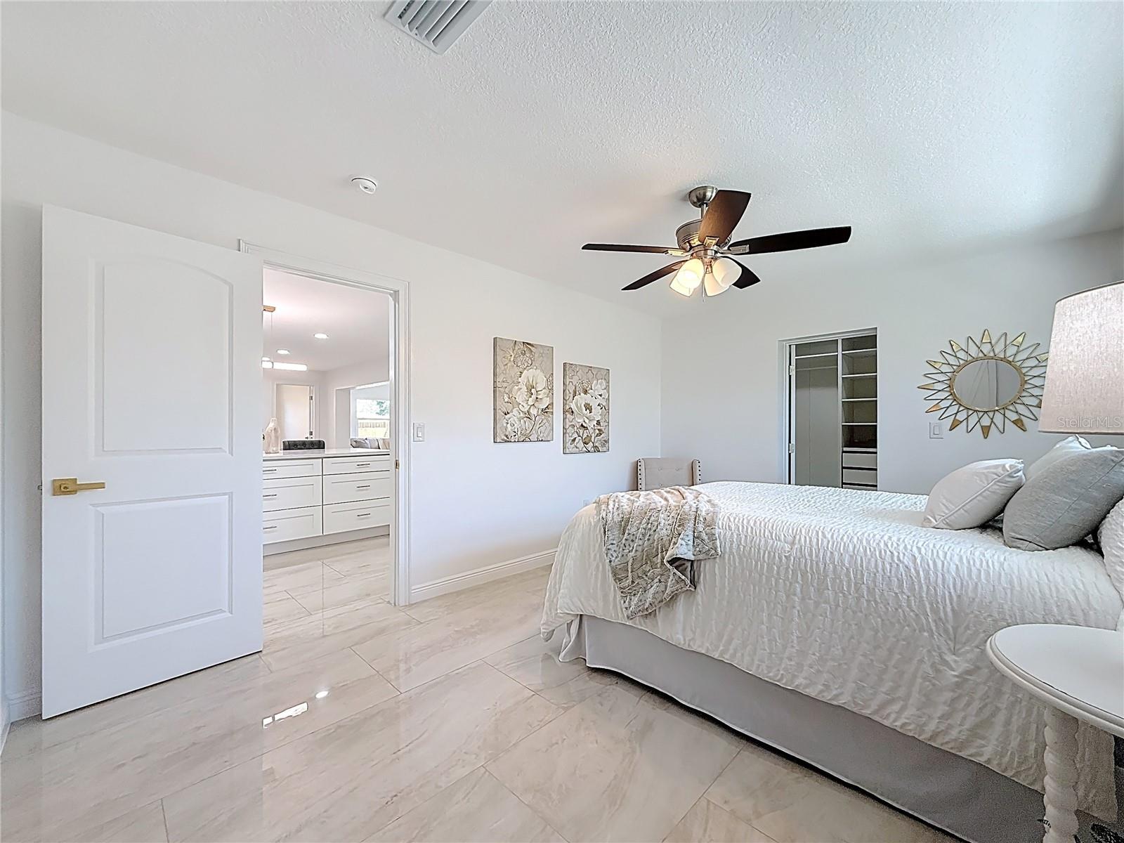 Image 27 of 46 For 910 Alcazar Way S