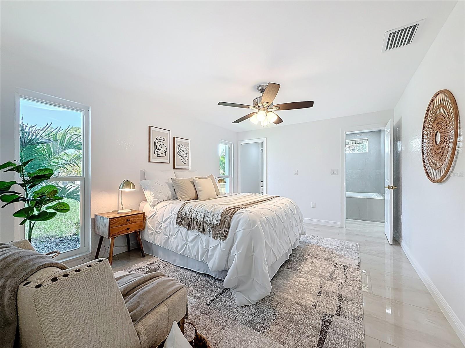 Image 34 of 46 For 910 Alcazar Way S