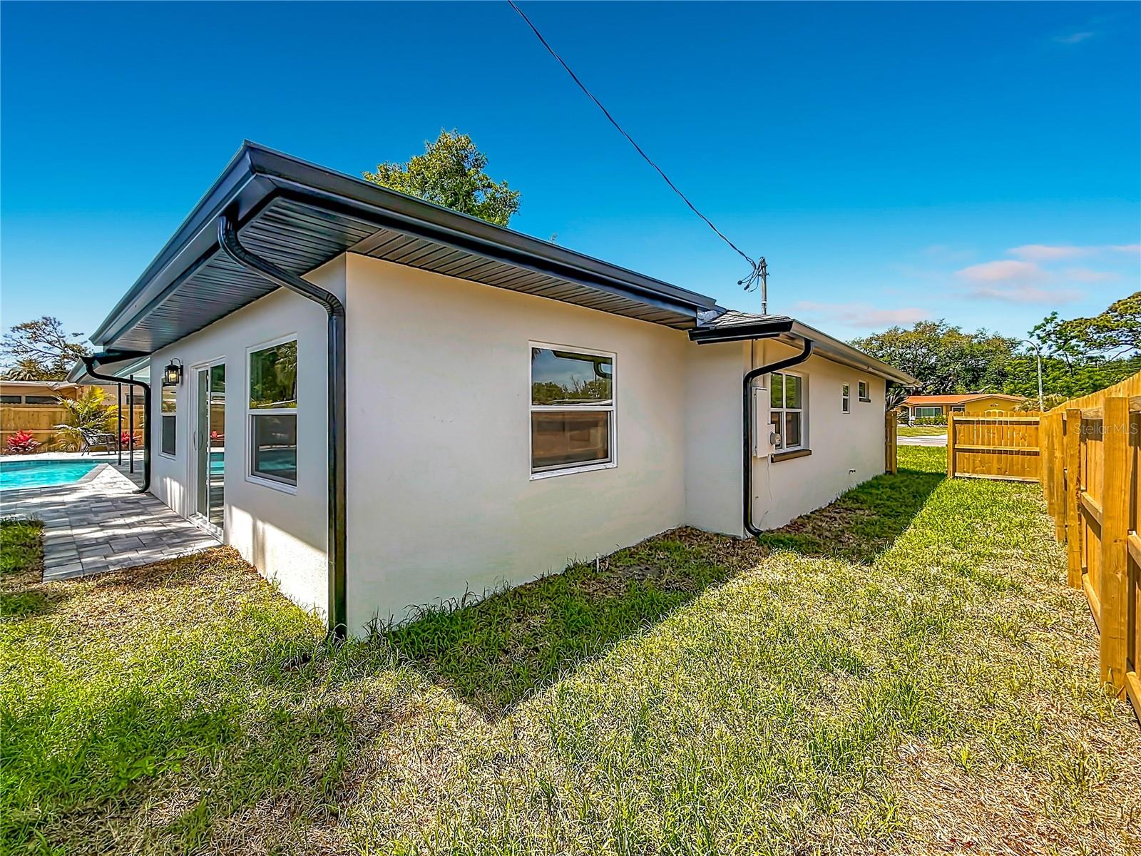 Image 45 of 46 For 910 Alcazar Way S