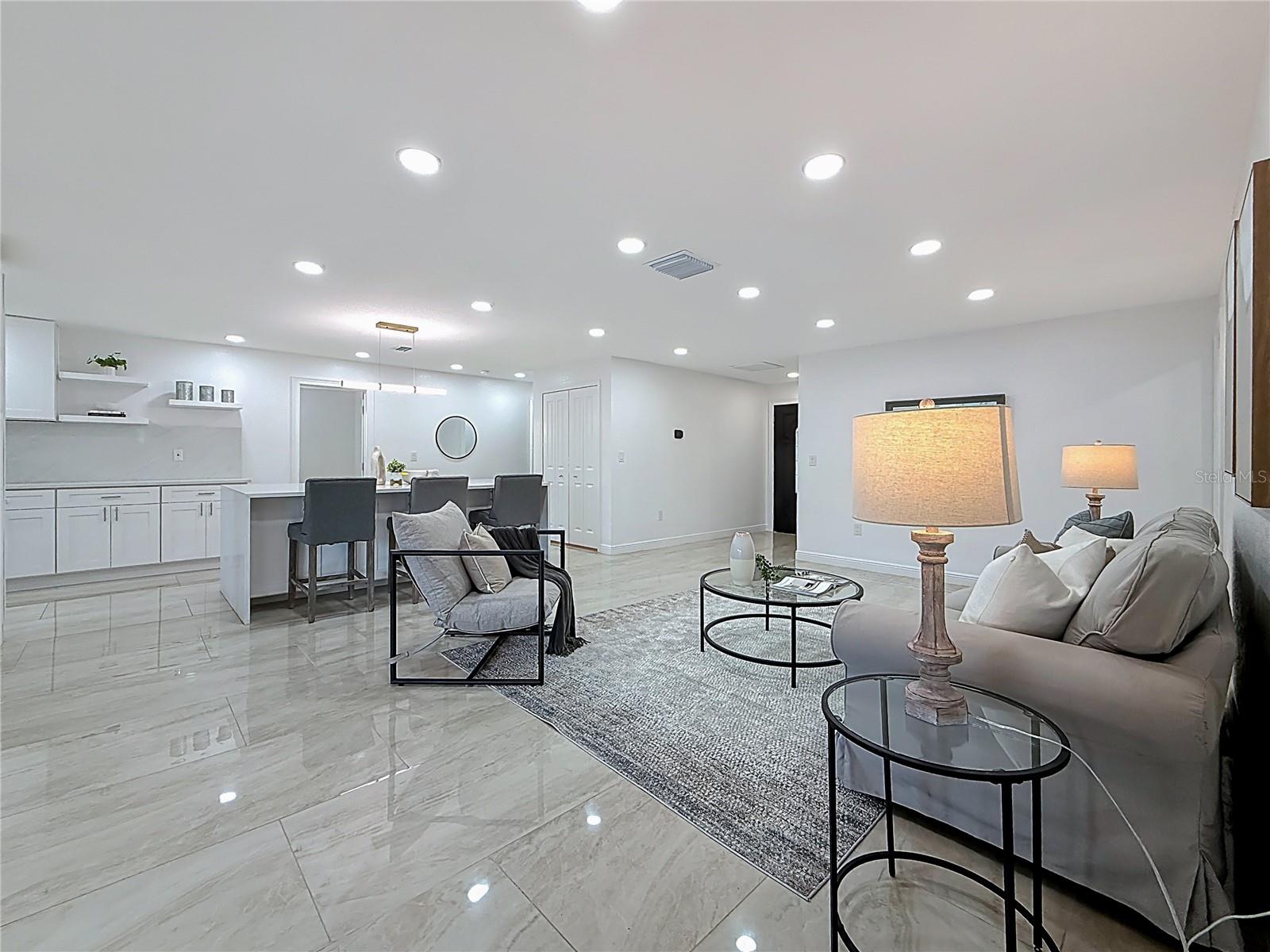 Image 8 of 46 For 910 Alcazar Way S