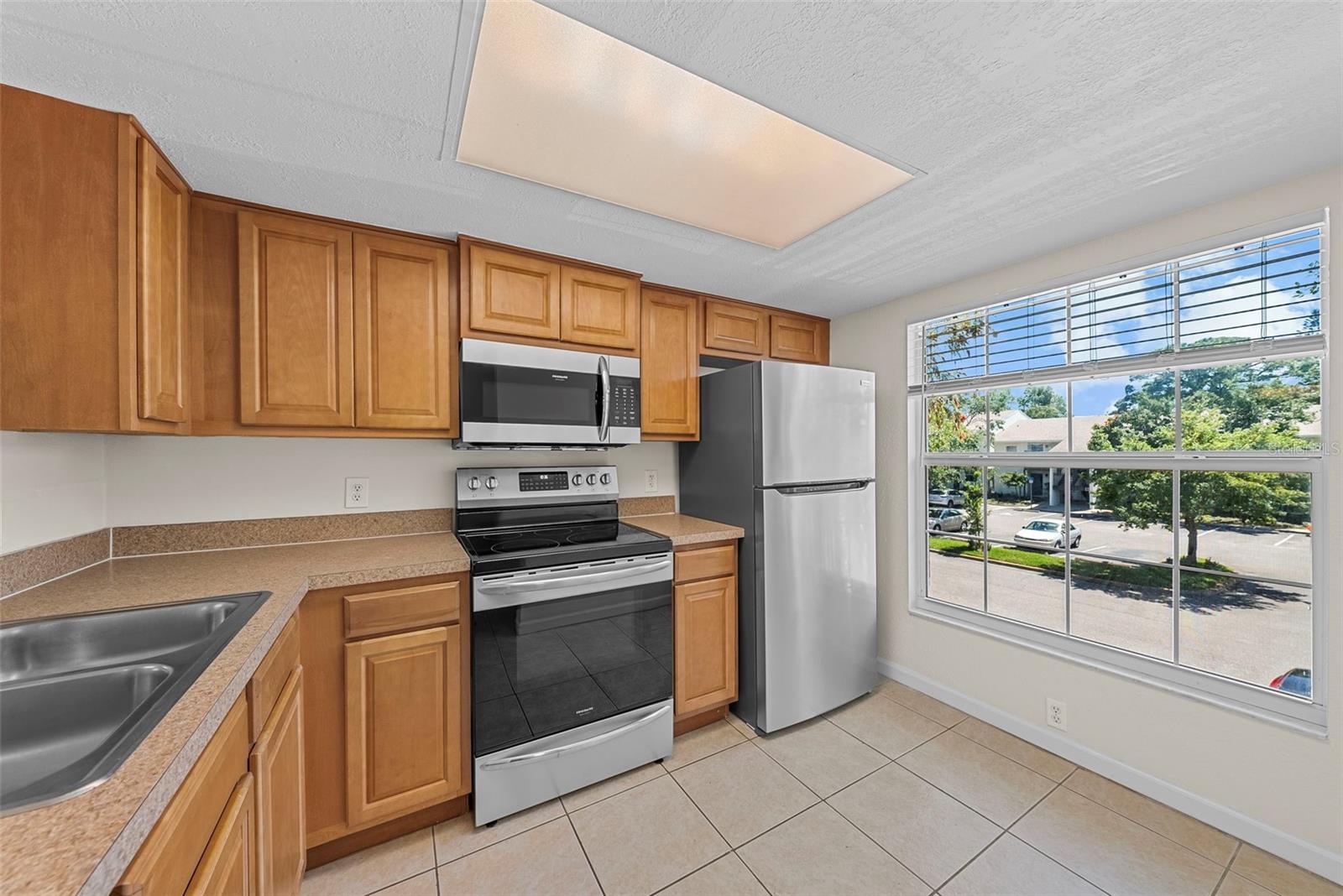 Image 5 of 28 For 3880 34th Avenue S 201