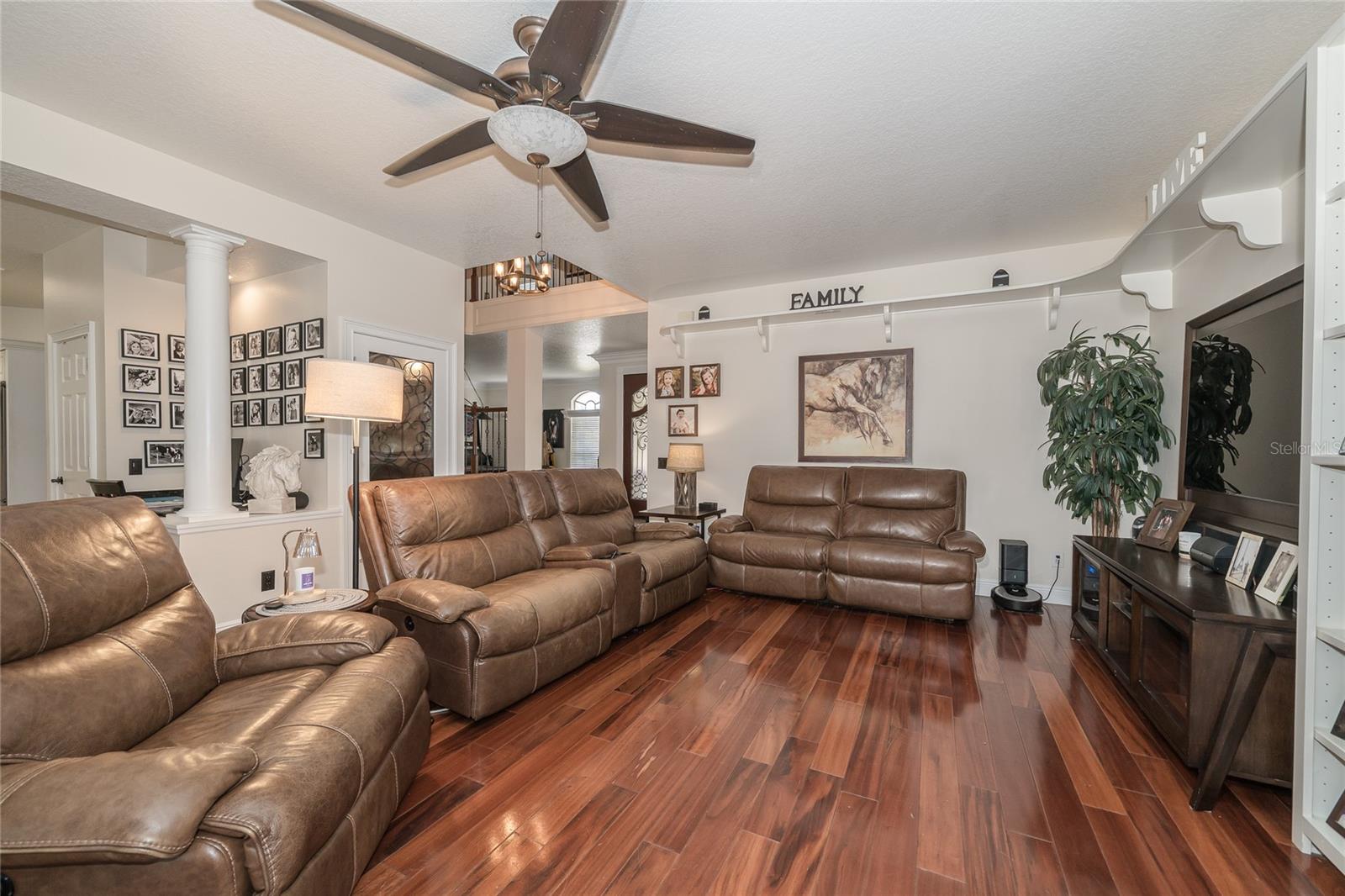 Image 23 of 94 For 10408 Riverburn Drive