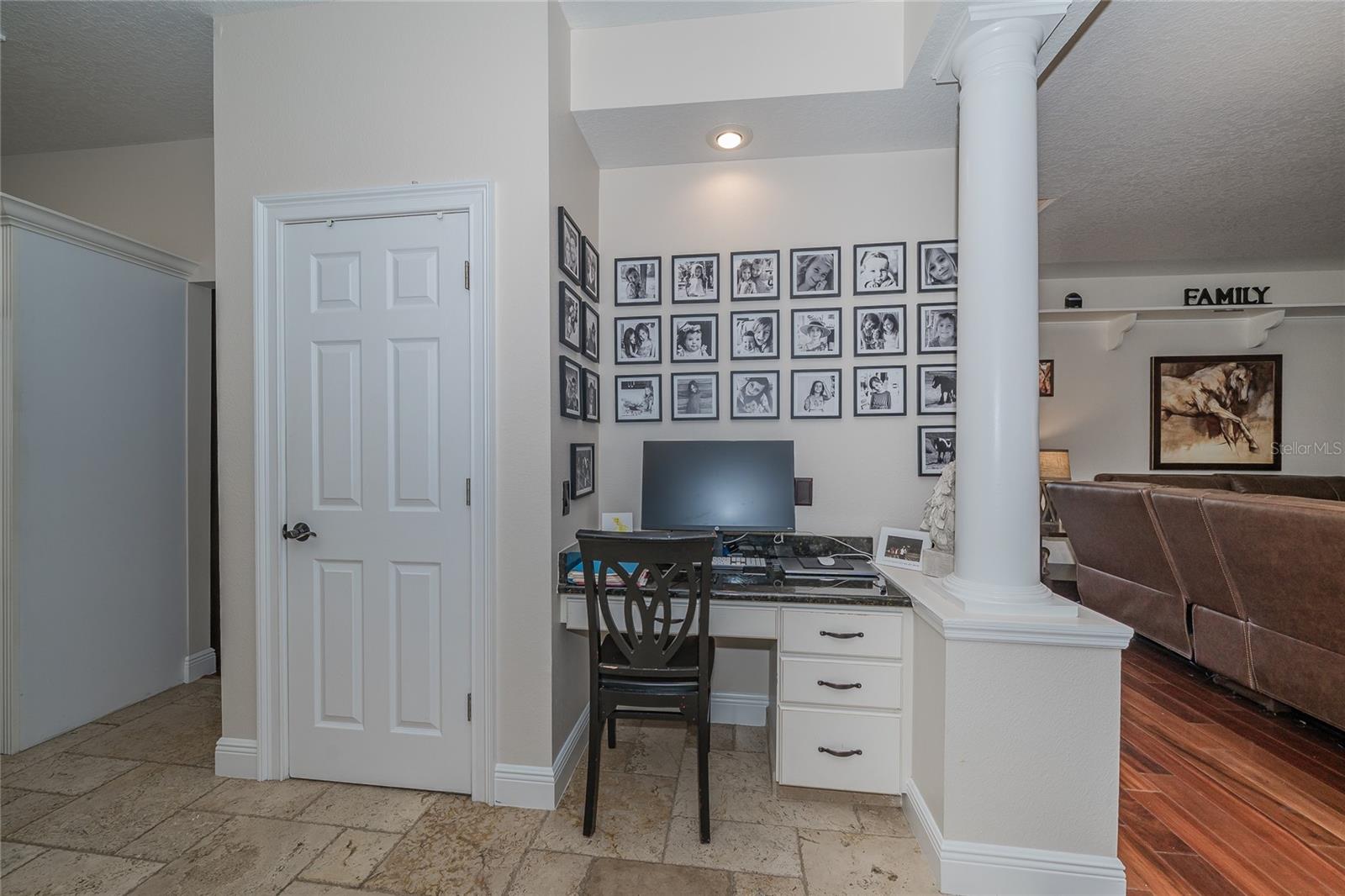 Image 31 of 94 For 10408 Riverburn Drive