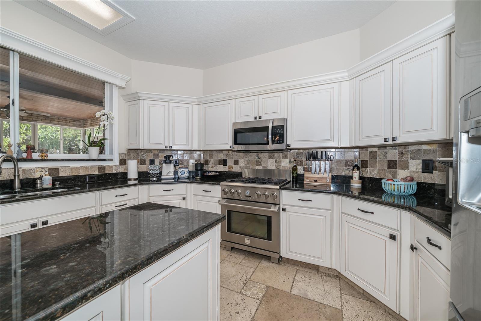 Image 33 of 94 For 10408 Riverburn Drive