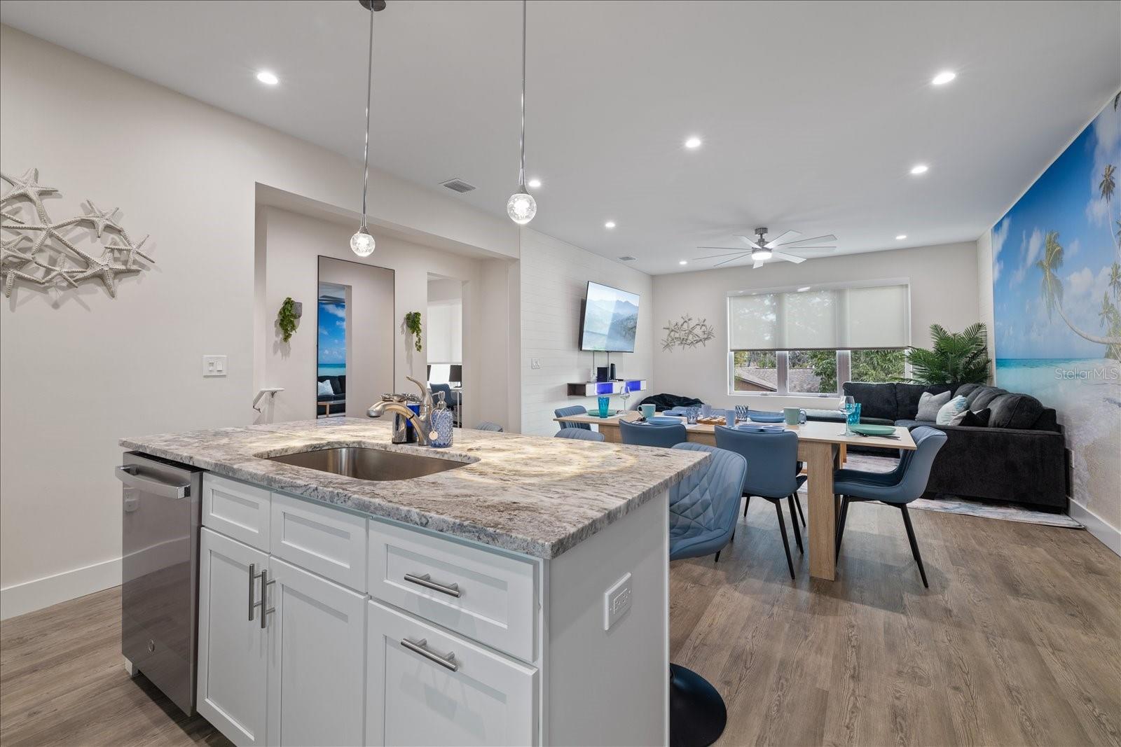 Image 17 of 54 For 623 Petit Way