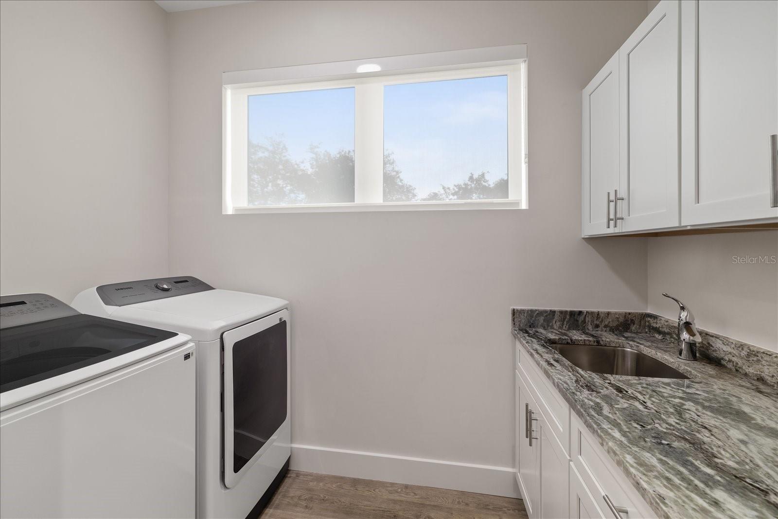 Image 33 of 54 For 623 Petit Way