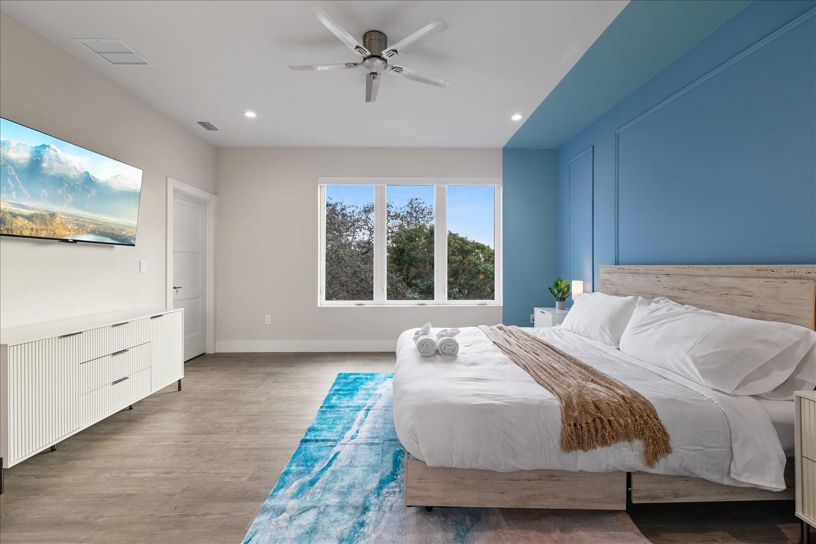 Image 36 of 54 For 623 Petit Way