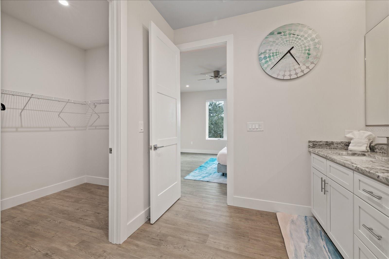 Image 44 of 54 For 623 Petit Way