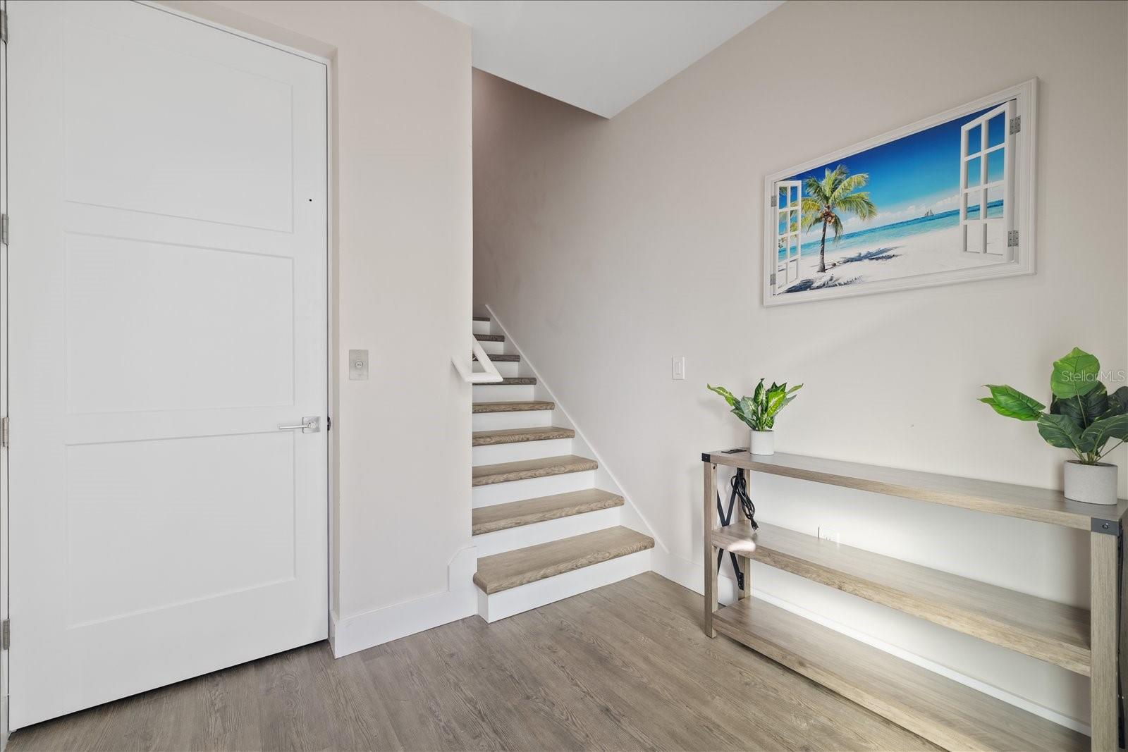 Image 9 of 54 For 623 Petit Way