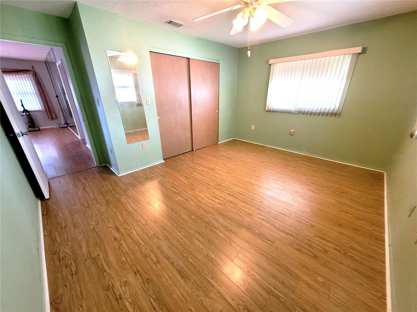 Image 5 of 14 For 4999 Springwood Court