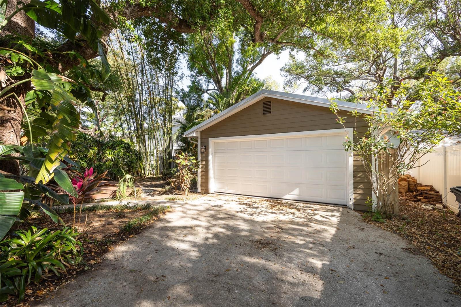 Image 15 of 46 For 3311 Hawthorne Road