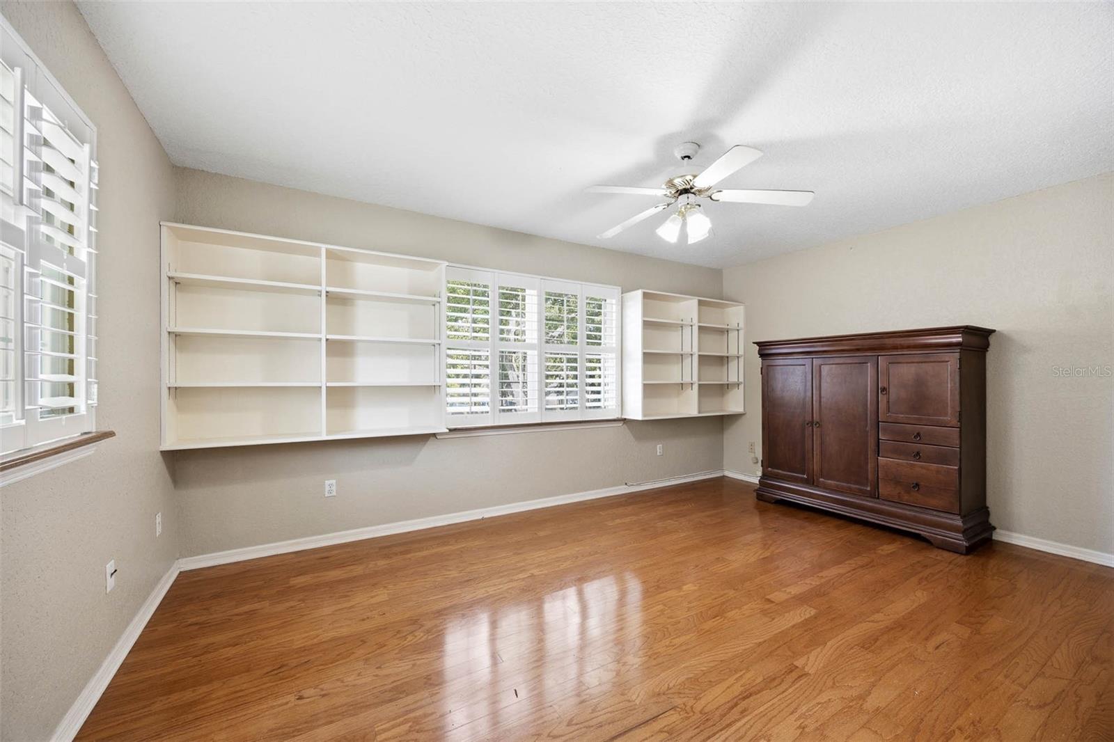 Image 22 of 46 For 3311 Hawthorne Road