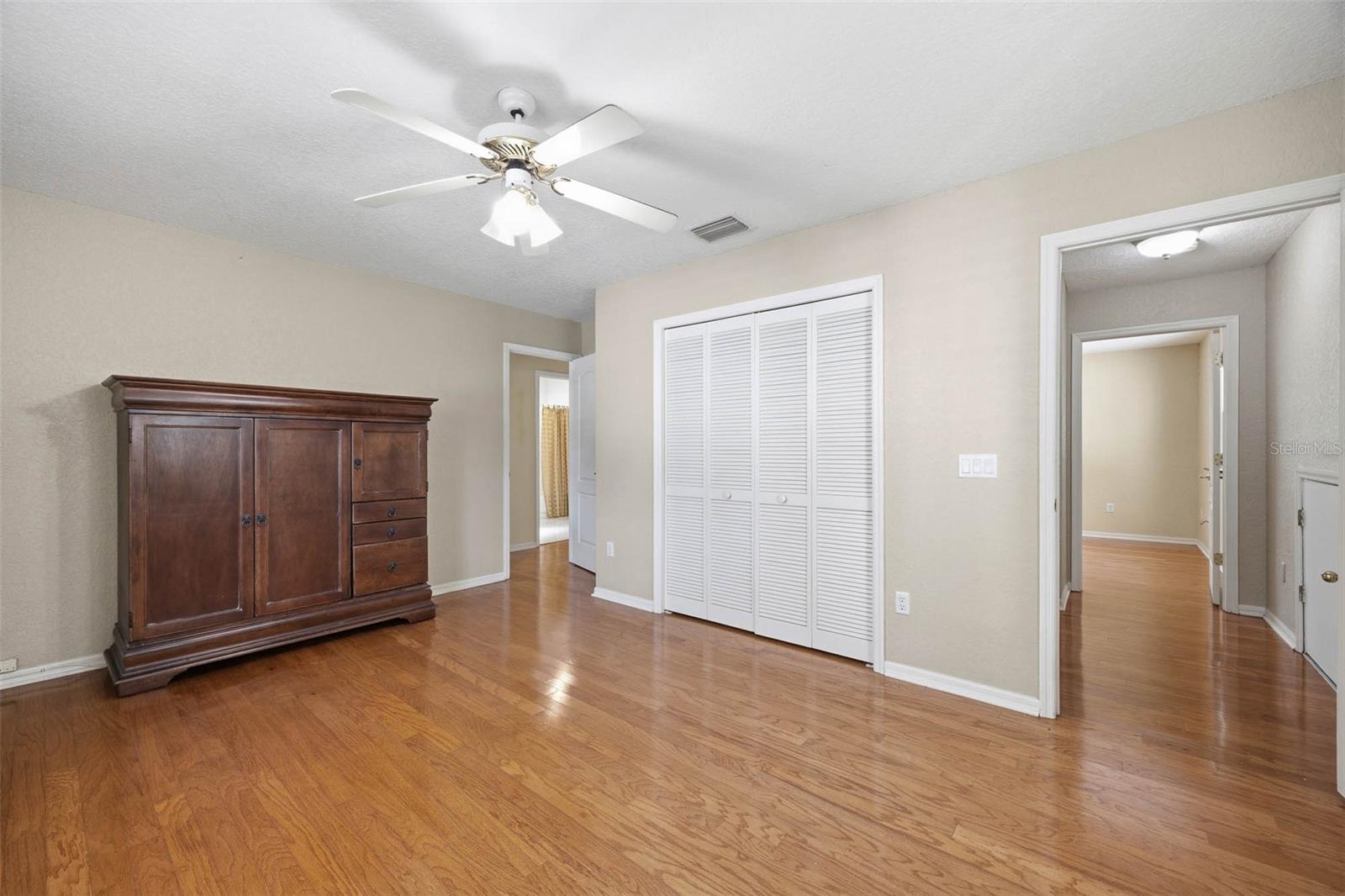 Image 23 of 46 For 3311 Hawthorne Road