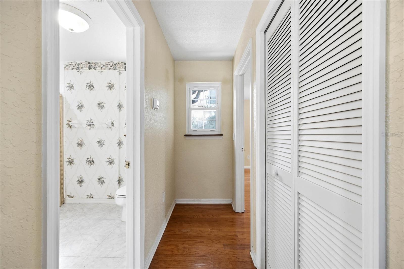 Image 26 of 46 For 3311 Hawthorne Road