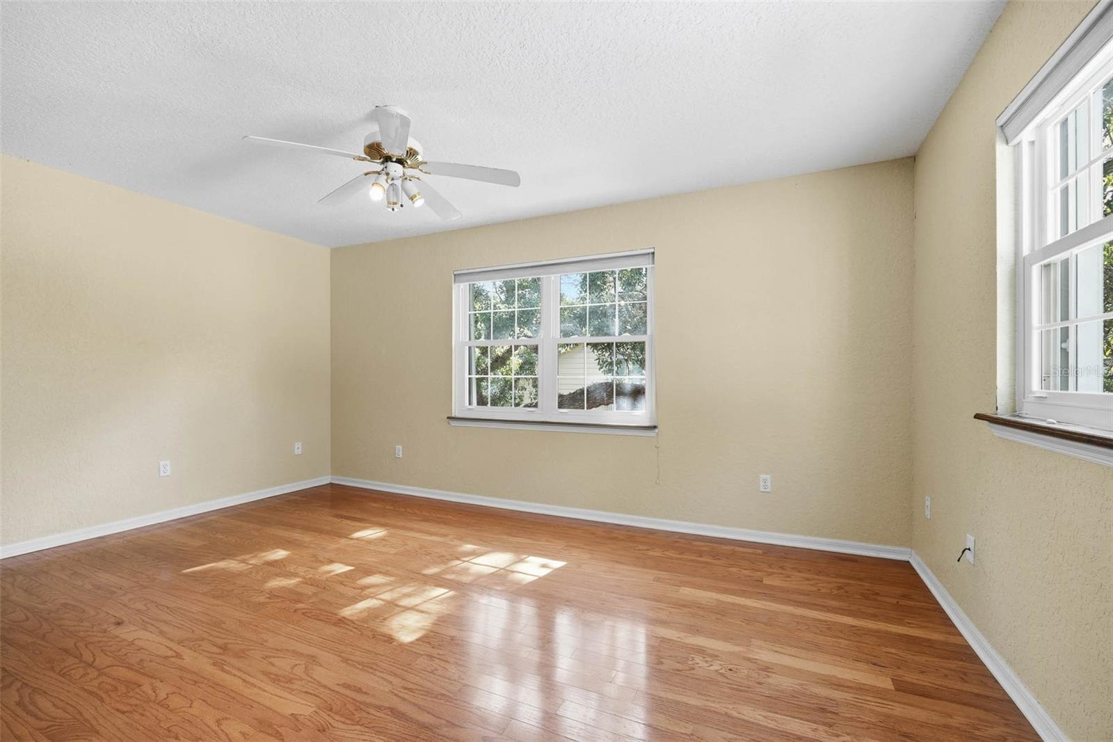 Image 27 of 46 For 3311 Hawthorne Road