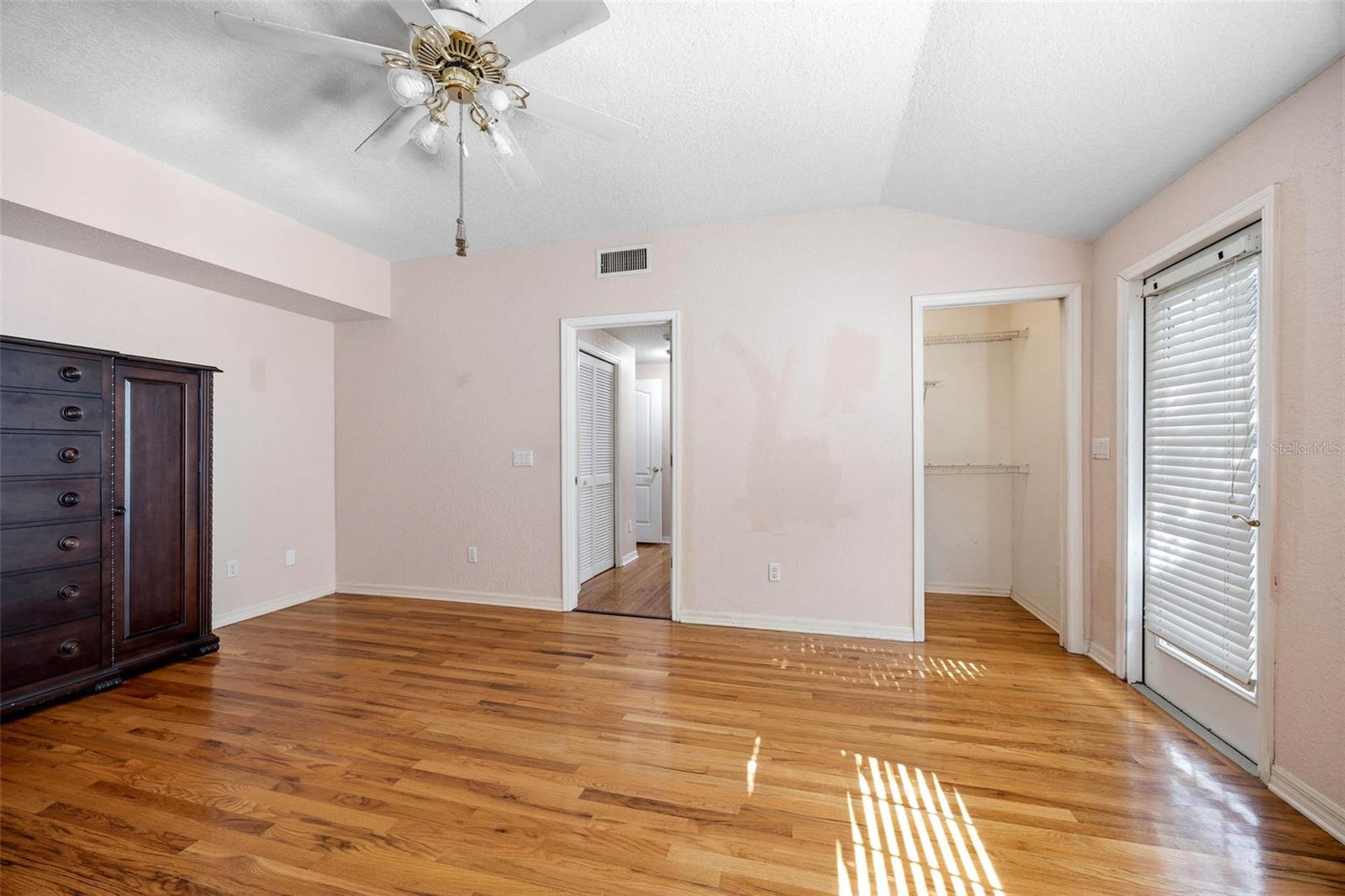 Image 31 of 46 For 3311 Hawthorne Road