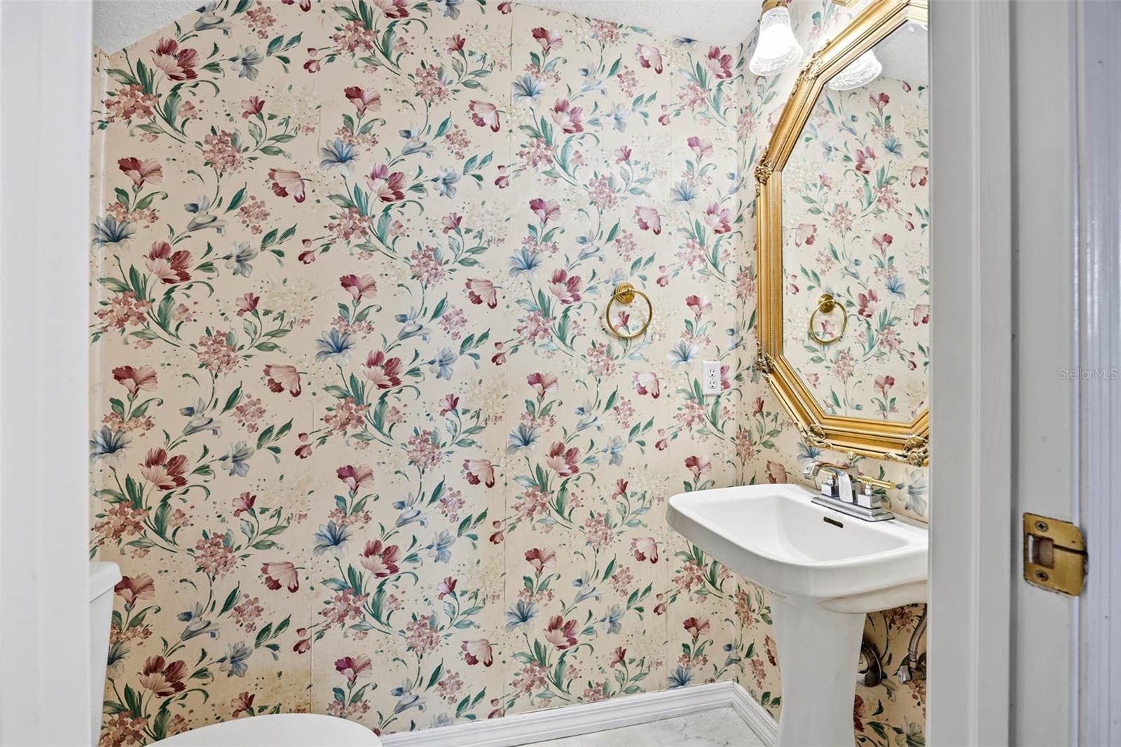 Image 37 of 46 For 3311 Hawthorne Road