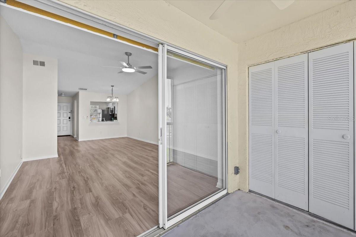 Image 10 of 29 For 1390 Oak Hill Drive 202