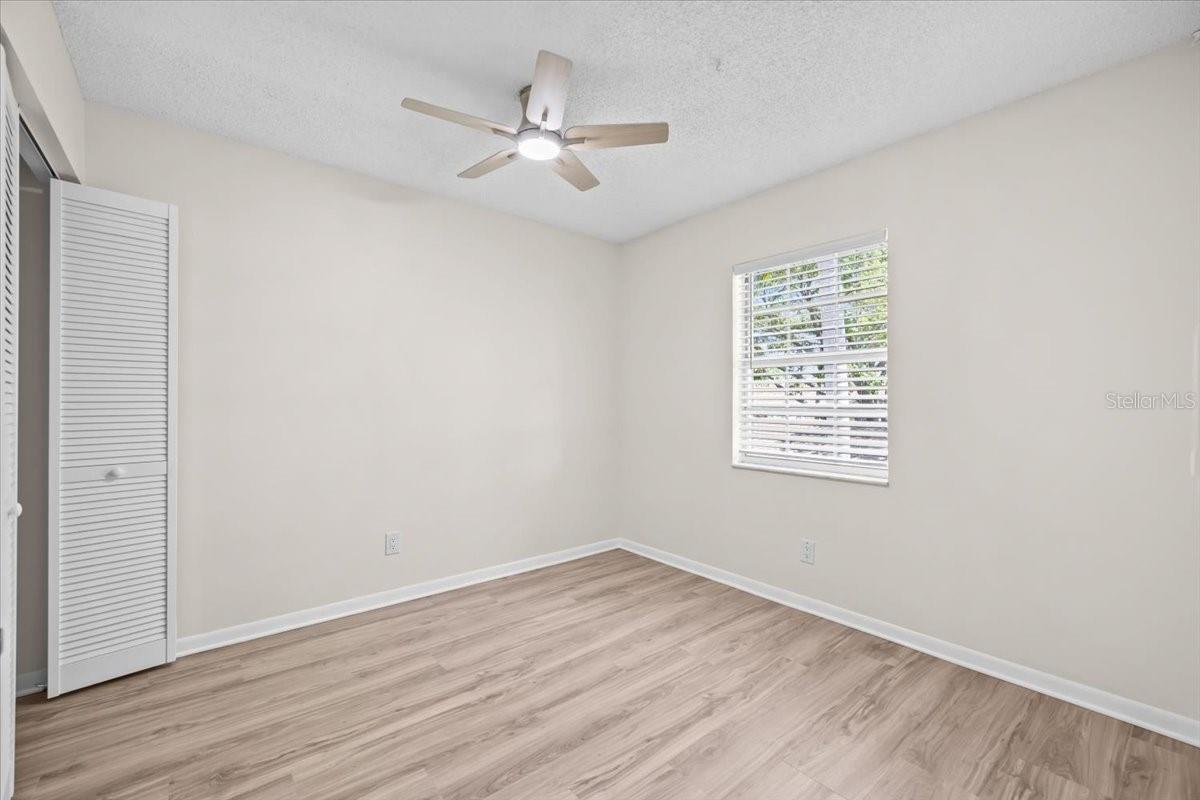 Image 15 of 29 For 1390 Oak Hill Drive 202