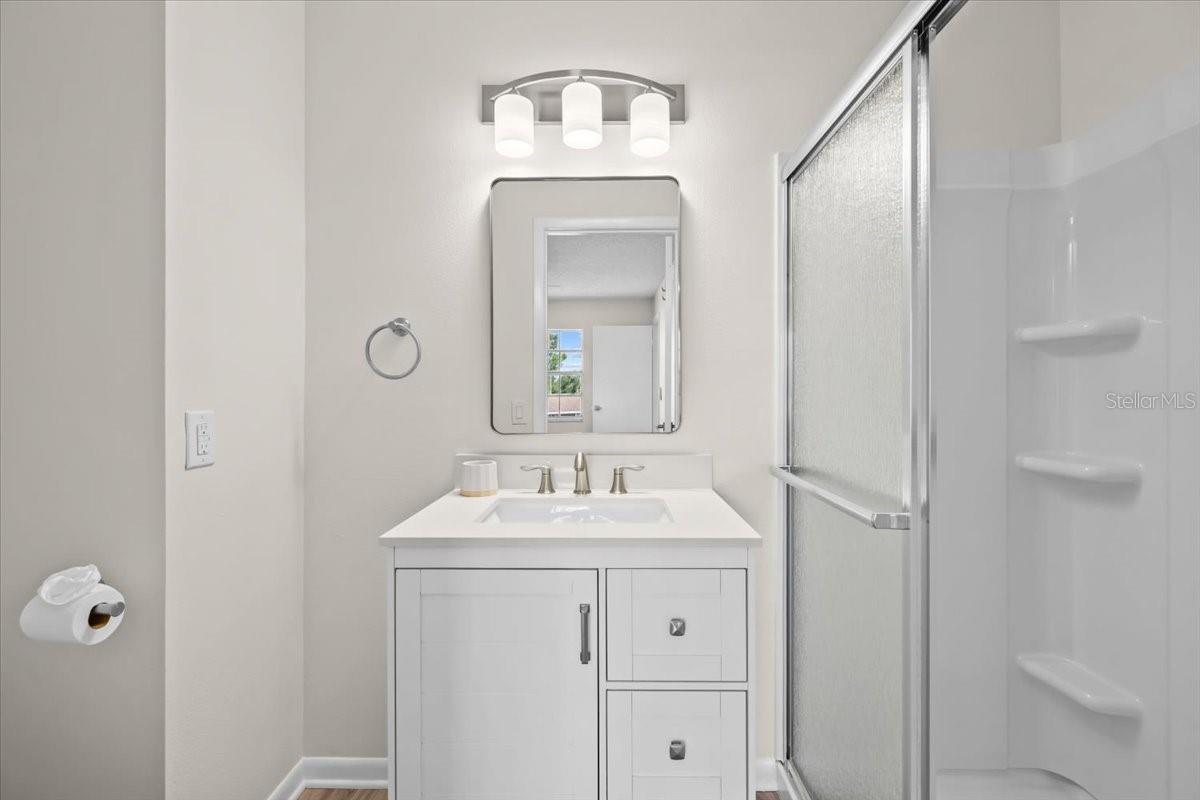 Image 20 of 29 For 1390 Oak Hill Drive 202