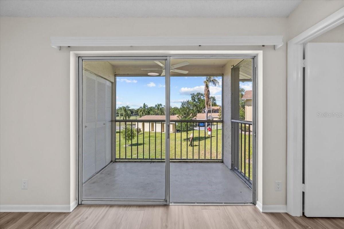 Image 9 of 29 For 1390 Oak Hill Drive 202