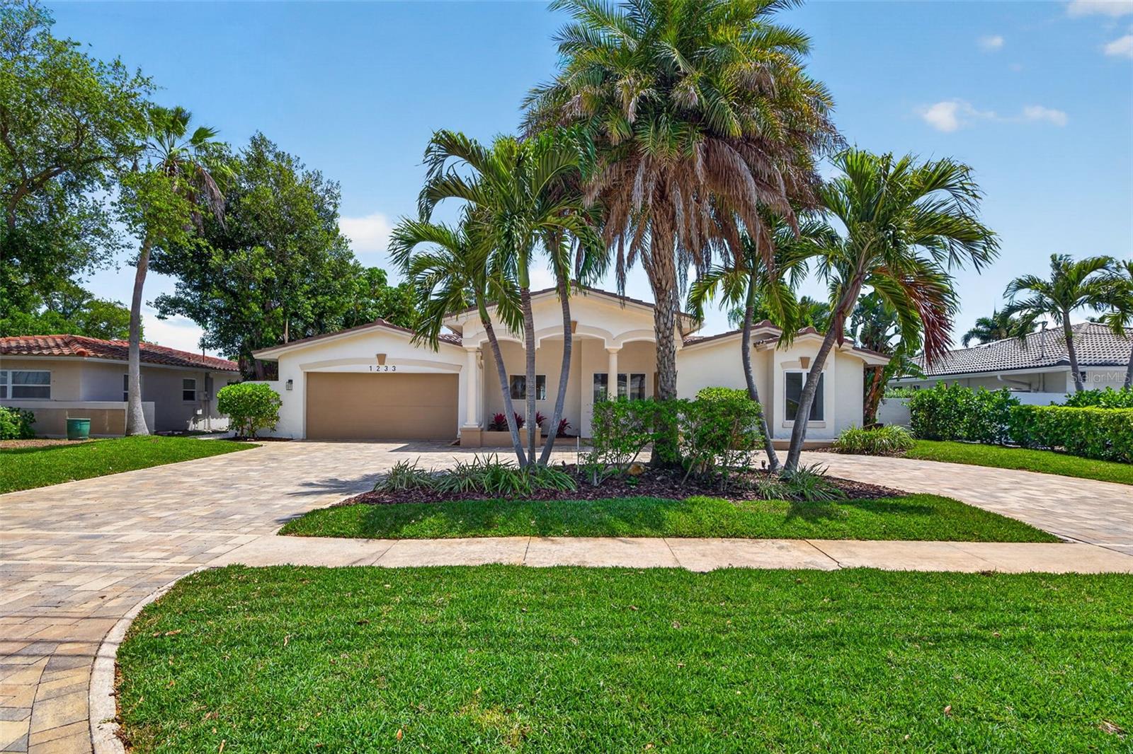 Listing photo id 51 for 1233 Eden Isle Drive Ne