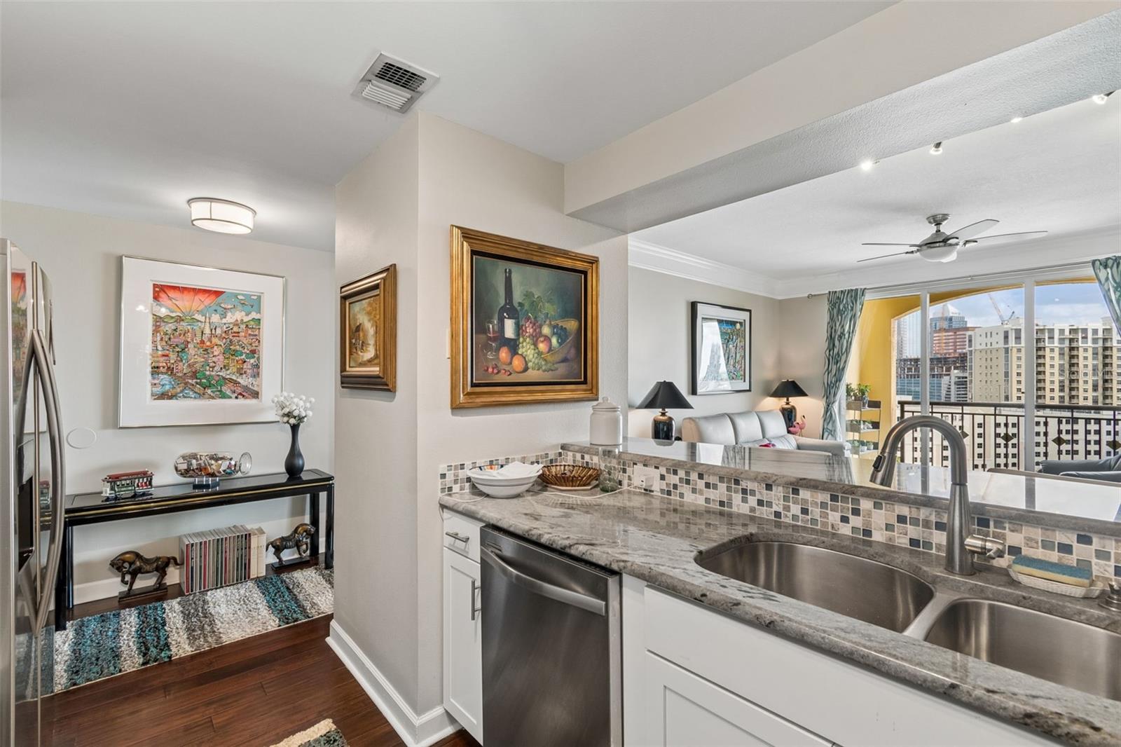 Image 12 of 36 For 345 Bayshore Boulevard 1206