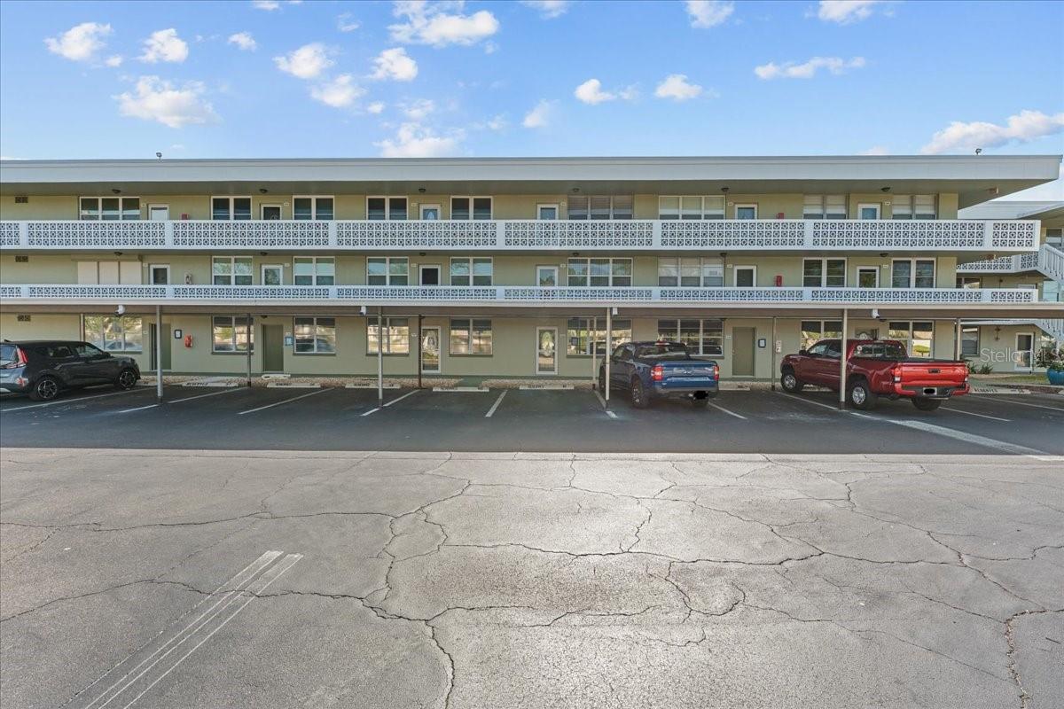 Listing photo id 1 for 4885 1st Street Ne 212