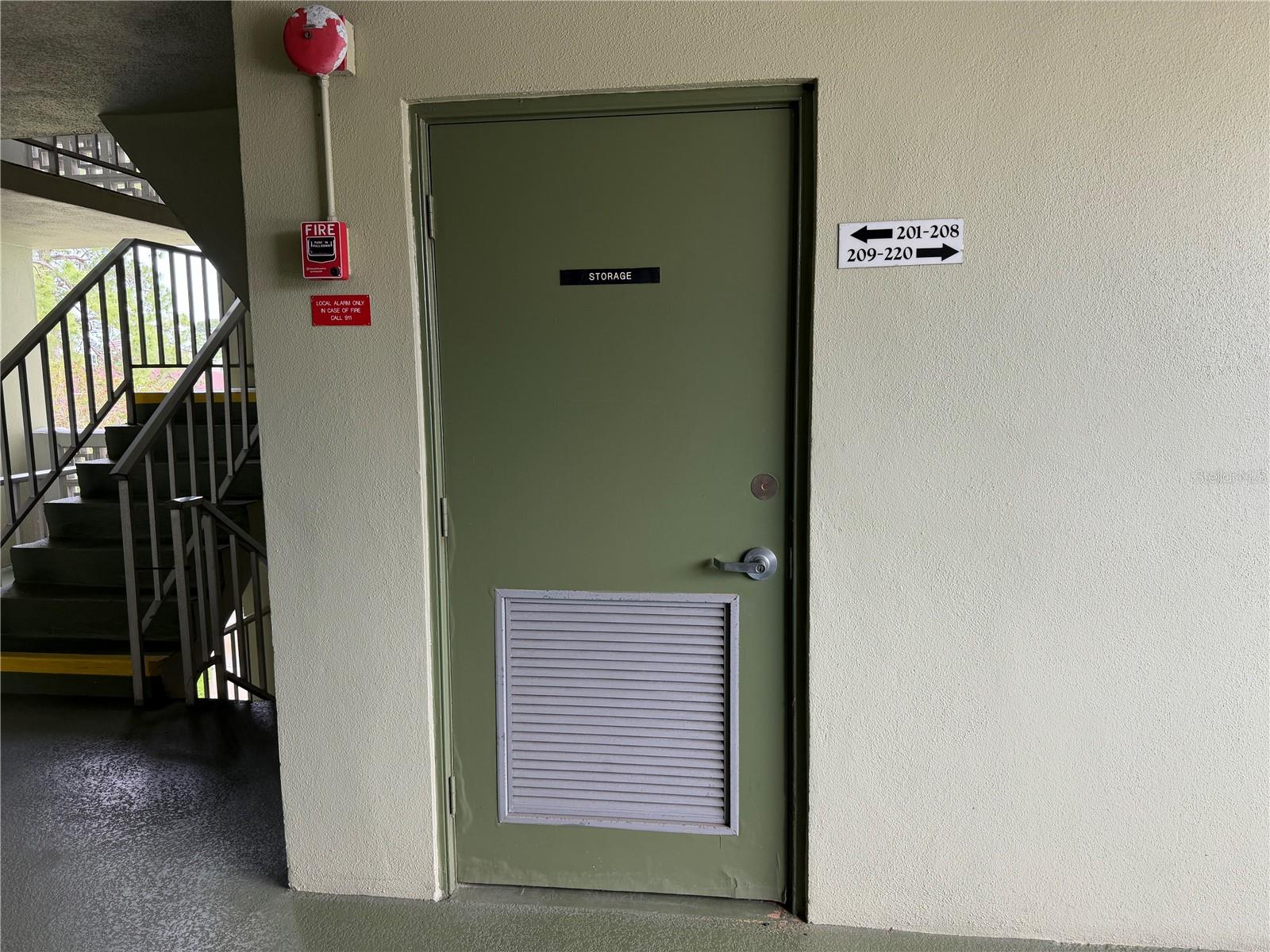 Listing photo id 38 for 4885 1st Street Ne 212