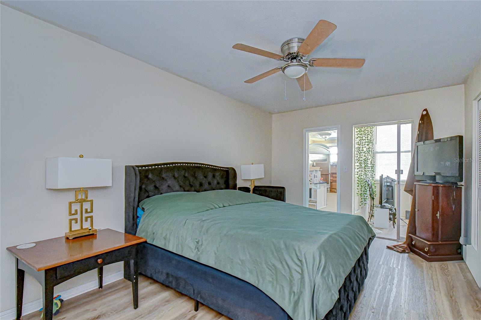 Image 10 of 17 For 5155 9th Avenue N 205