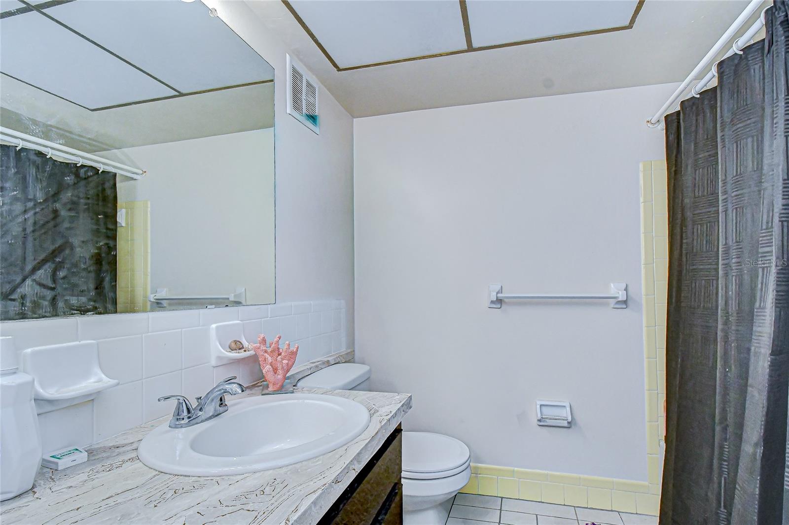 Image 11 of 17 For 5155 9th Avenue N 205