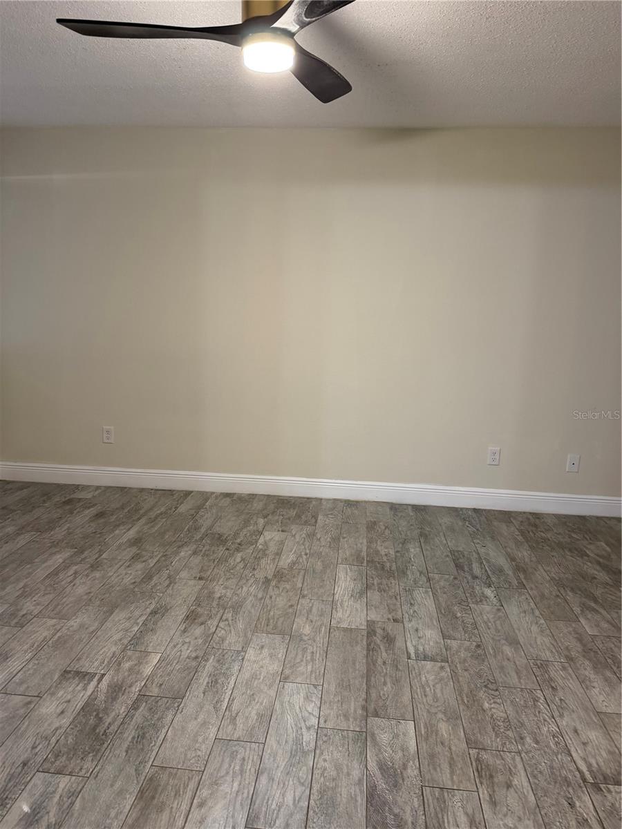 Image 10 of 25 For 7409 Abonado Road 7409