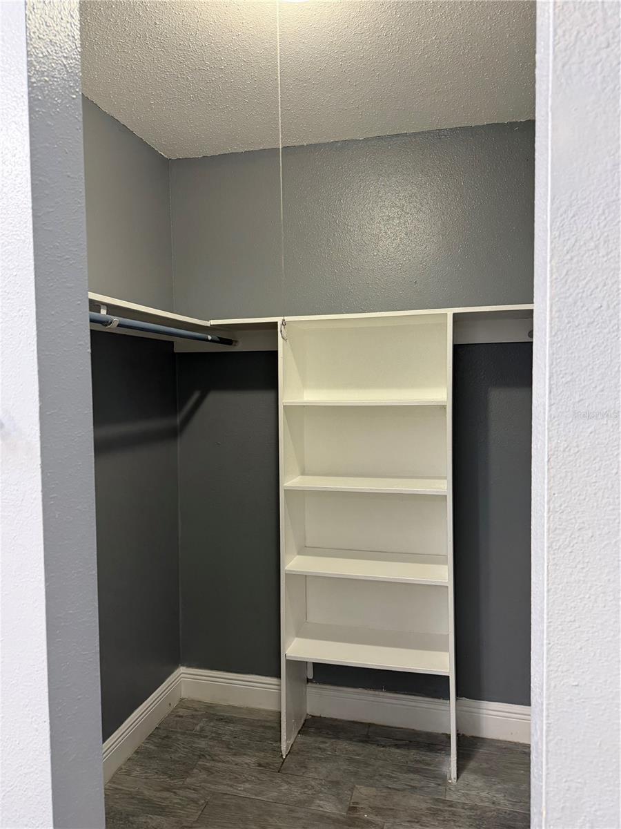 Image 8 of 25 For 7409 Abonado Road 7409