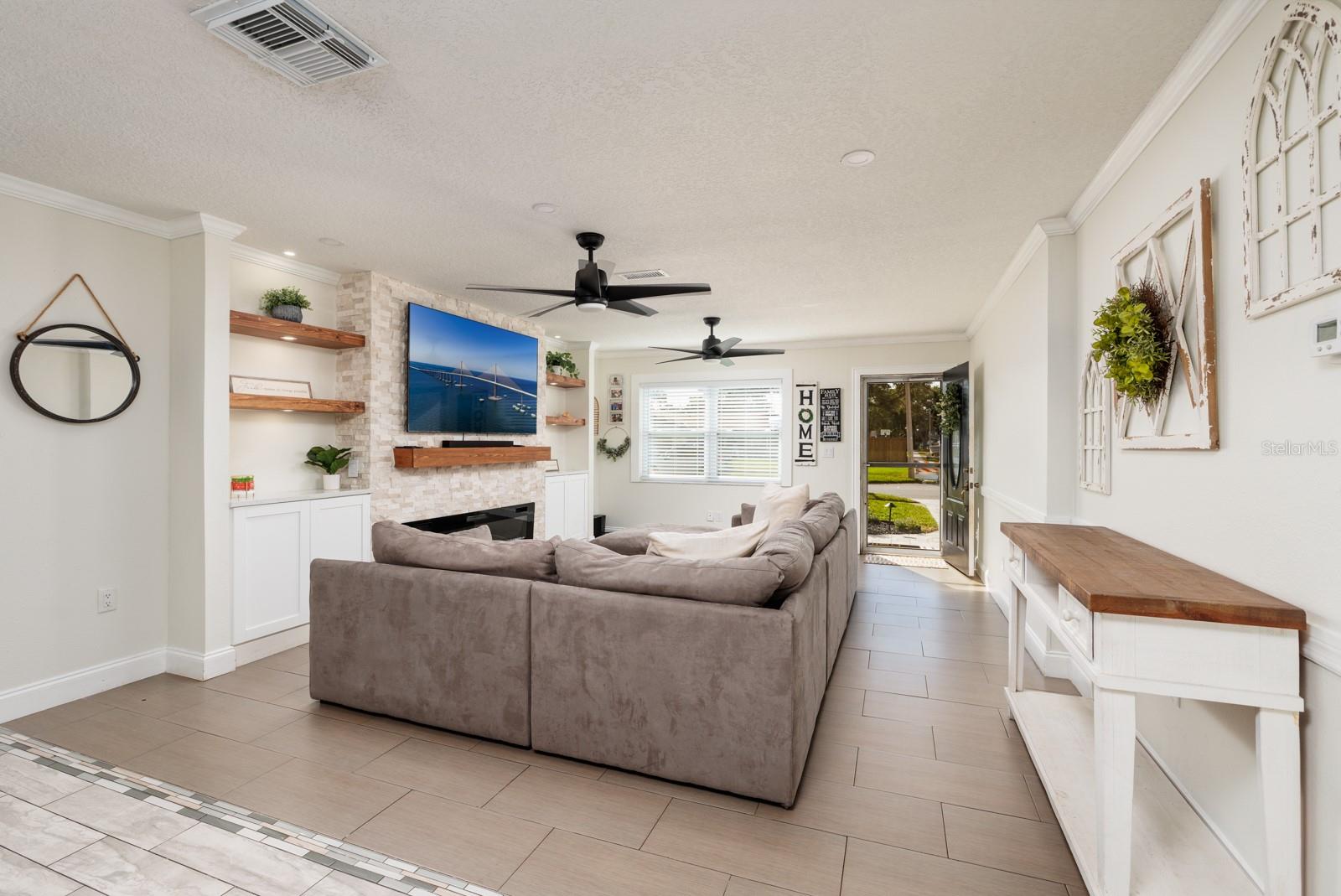 Image 14 of 35 For 9481 Monica Drive