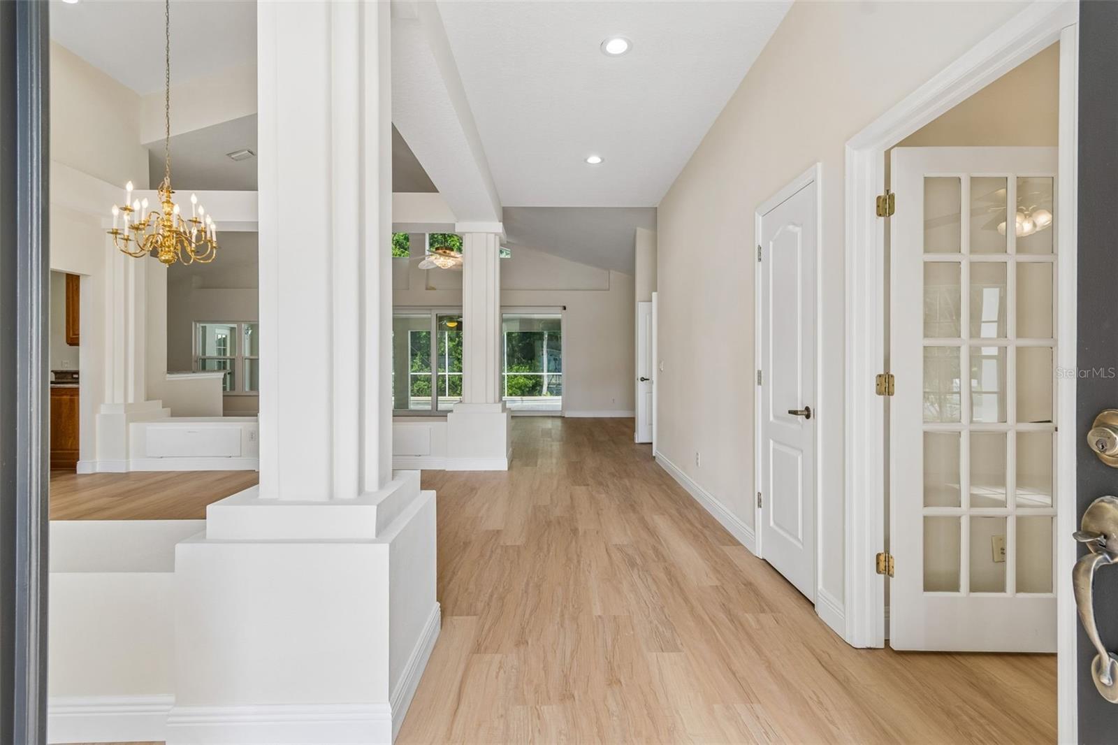 Image 12 of 47 For 19004 Saint Laurent Drive