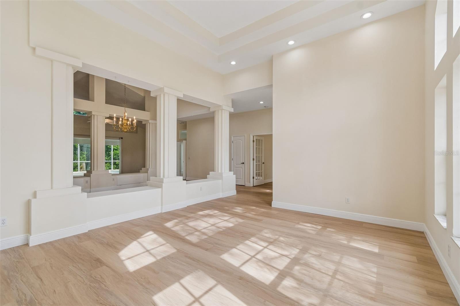 Image 15 of 47 For 19004 Saint Laurent Drive