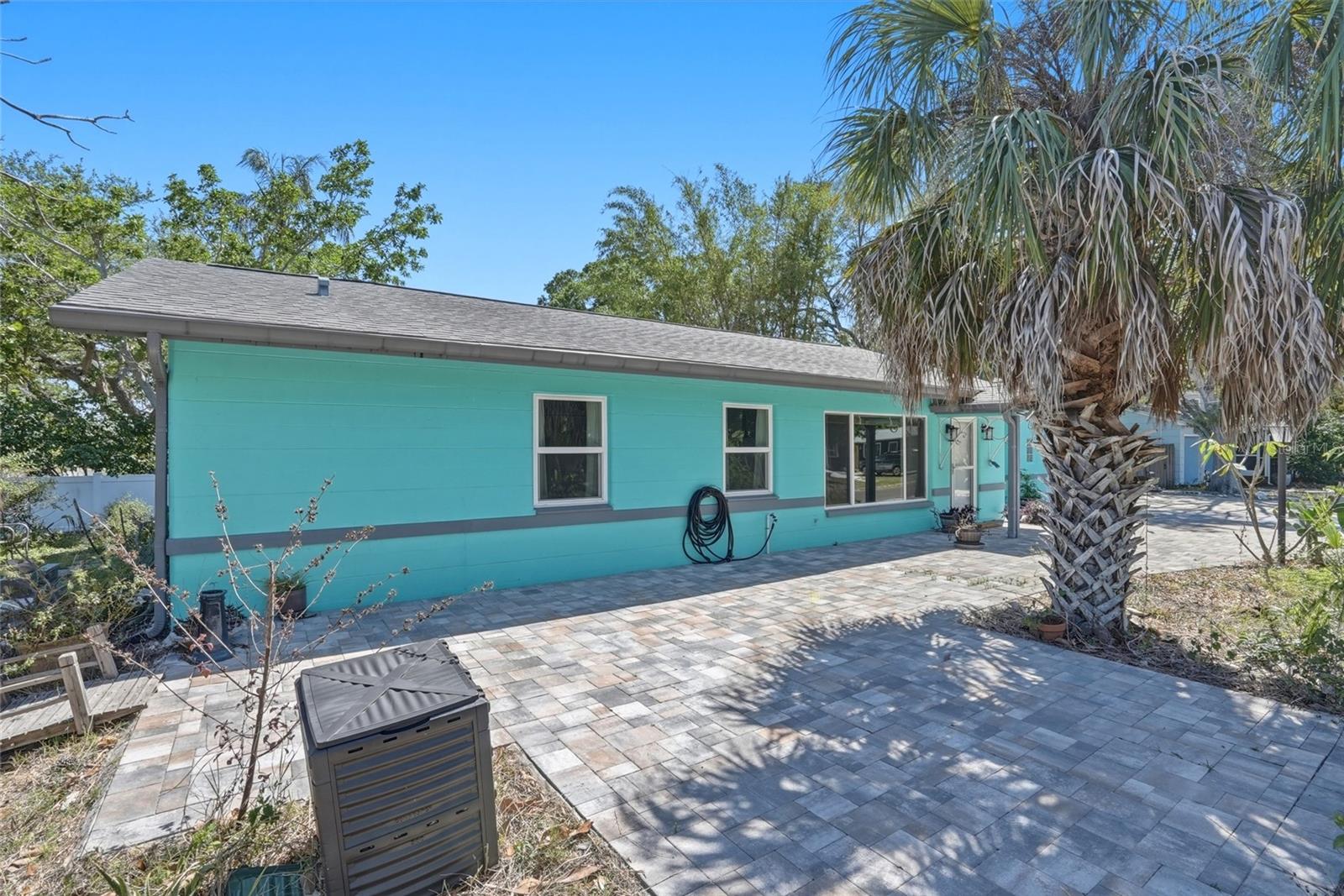 Image 29 of 38 For 4624 27th Avenue S