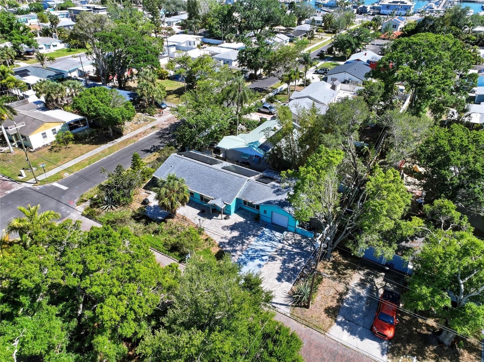 Image 30 of 38 For 4624 27th Avenue S