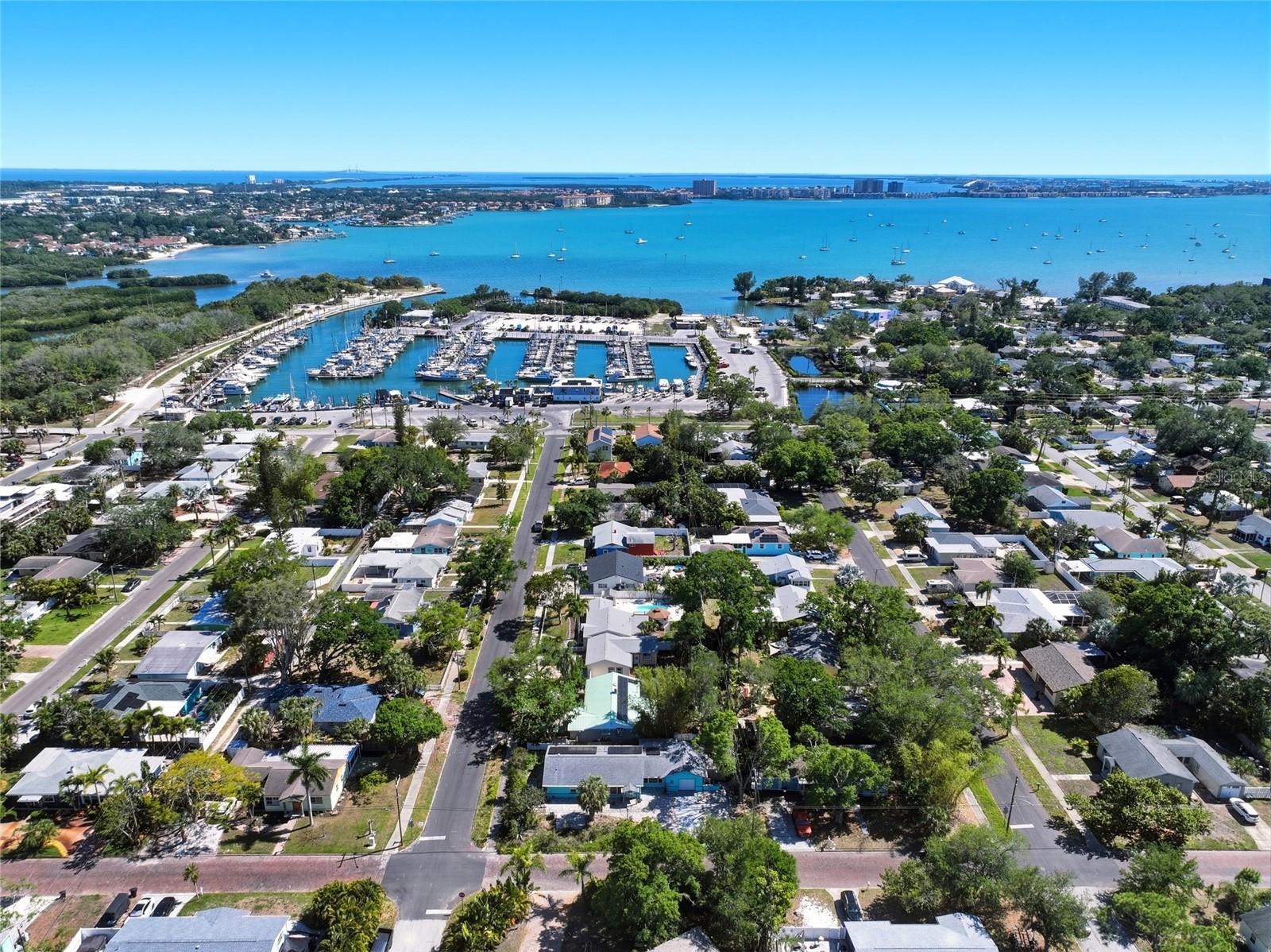 Image 35 of 38 For 4624 27th Avenue S