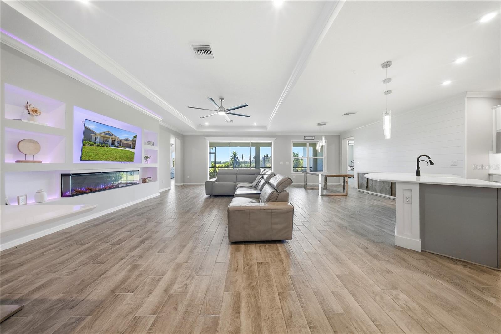 Image 13 of 63 For 7121 Bradbury Circle