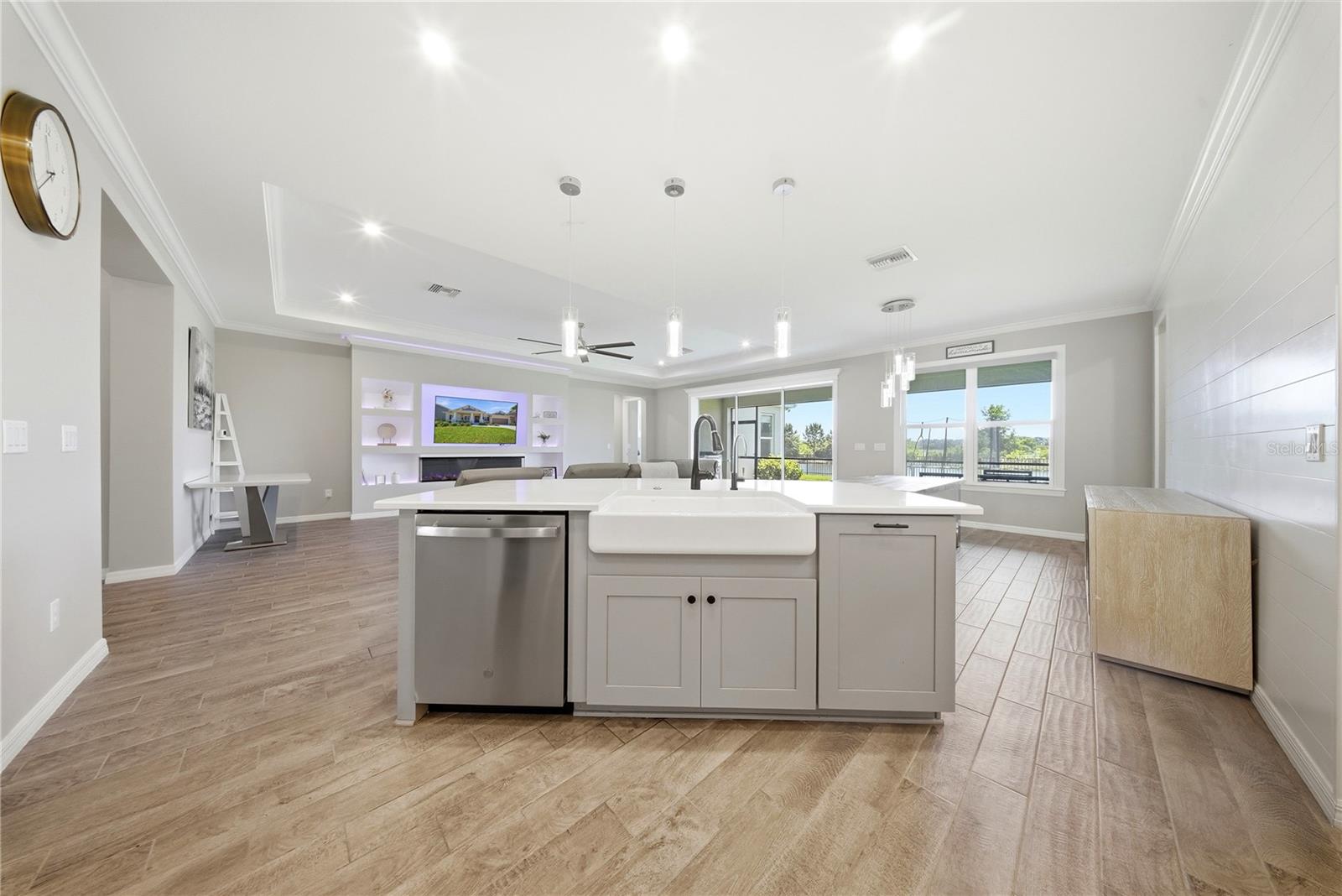 Image 18 of 63 For 7121 Bradbury Circle