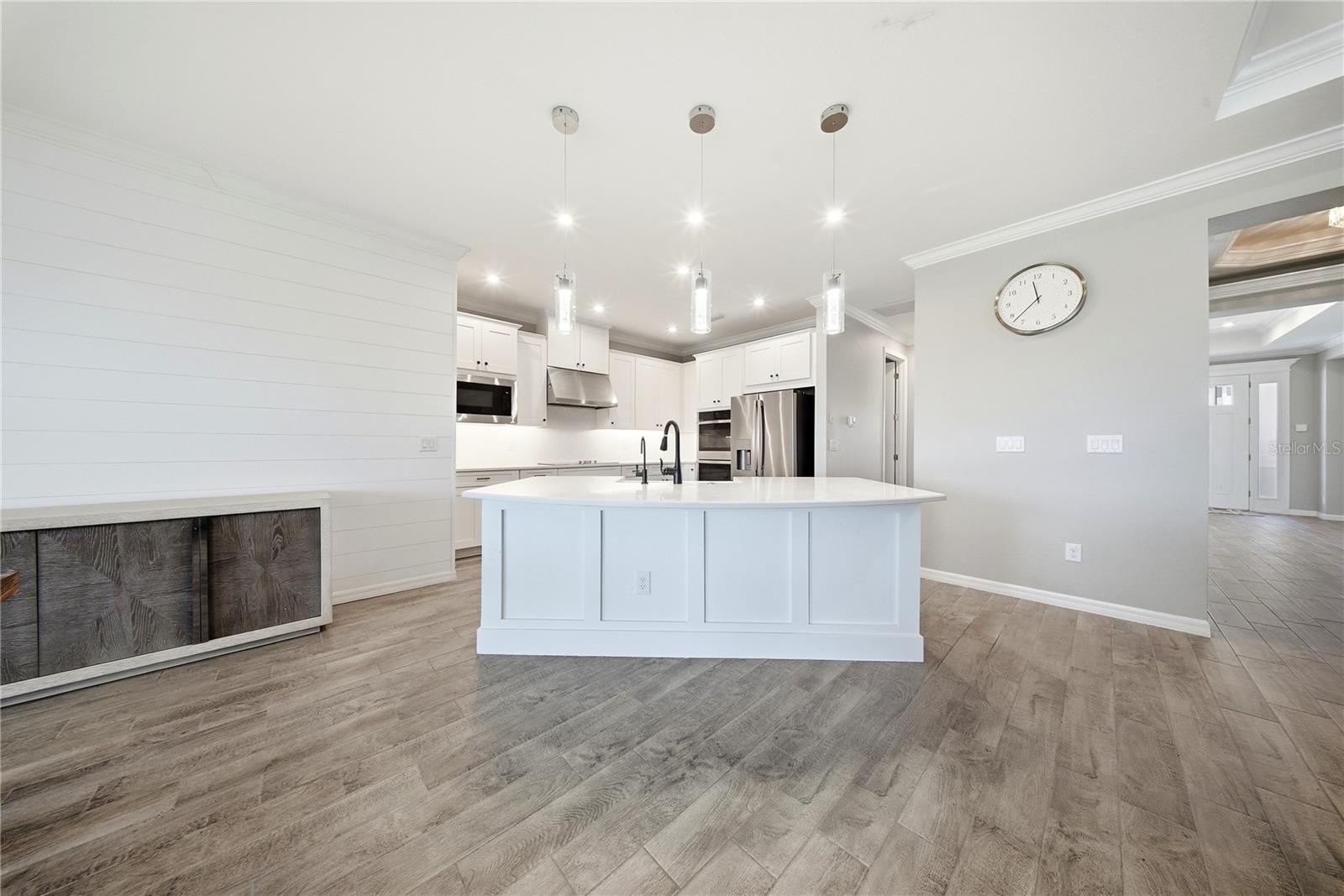 Image 19 of 63 For 7121 Bradbury Circle