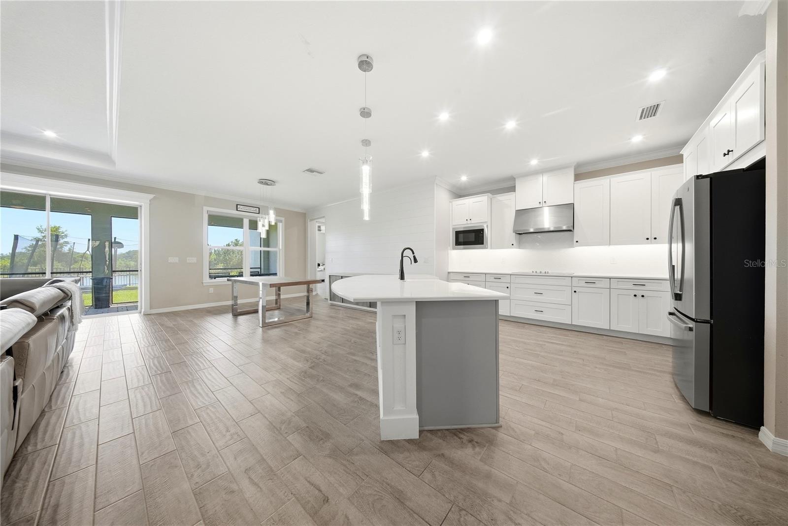 Image 20 of 63 For 7121 Bradbury Circle