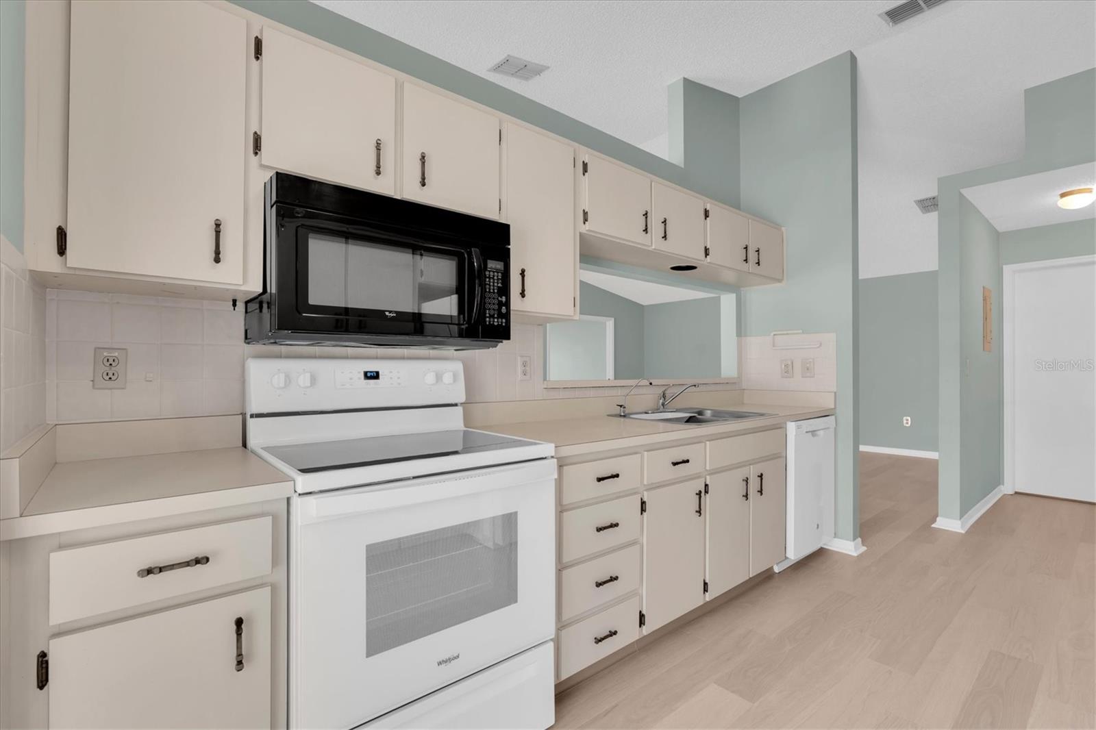 Image 12 of 38 For 2023 Nash Drive