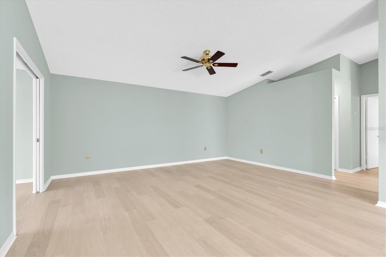 Image 5 of 38 For 2023 Nash Drive