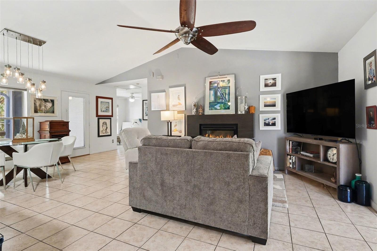 Image 12 of 25 For 3918 Luverne Street