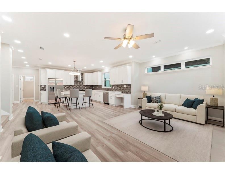 Image 4 of 4 For 809 Linebaugh Avenue 1b