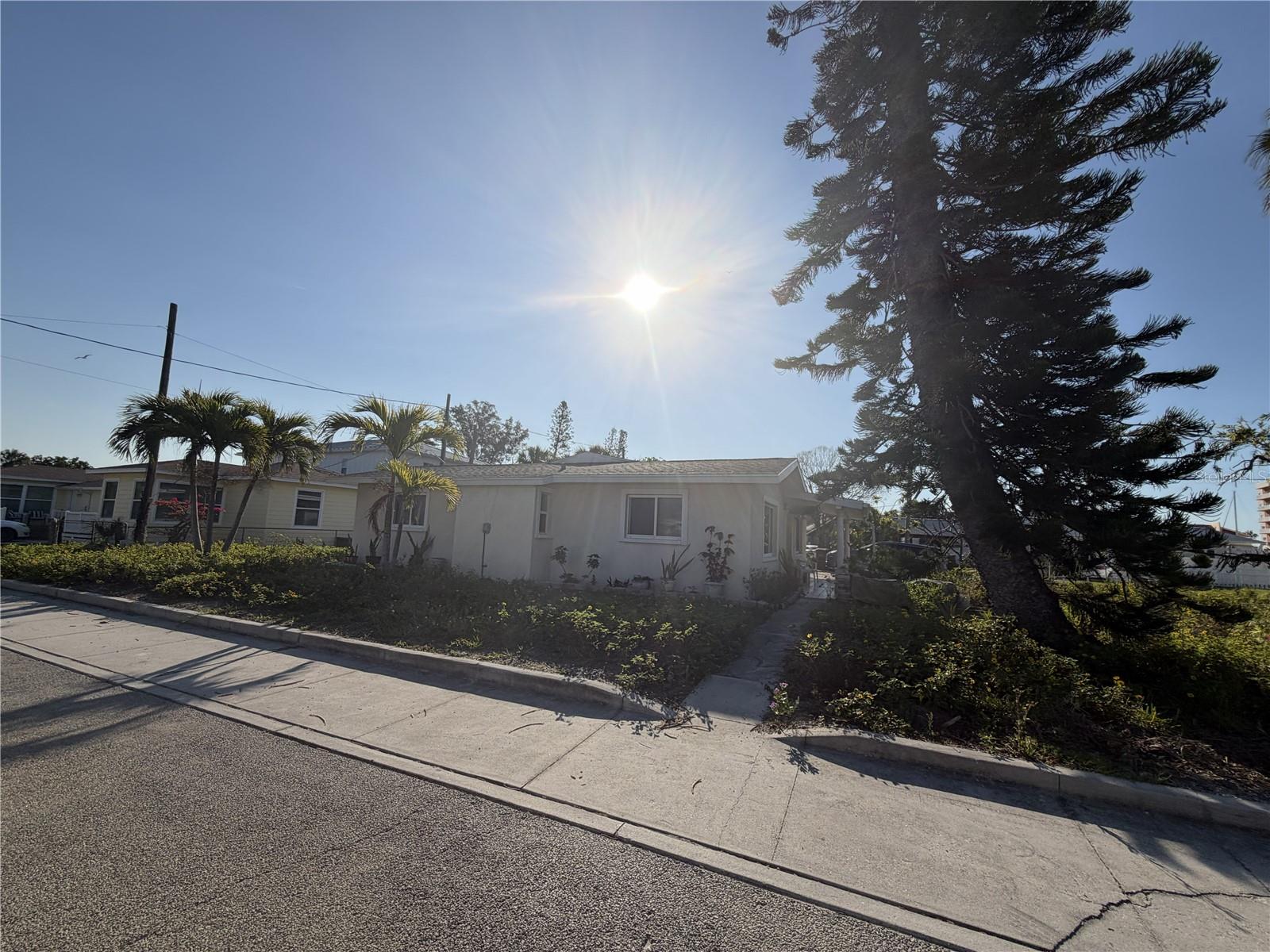 Image 6 of 24 For 100 Boca Ciega Drive