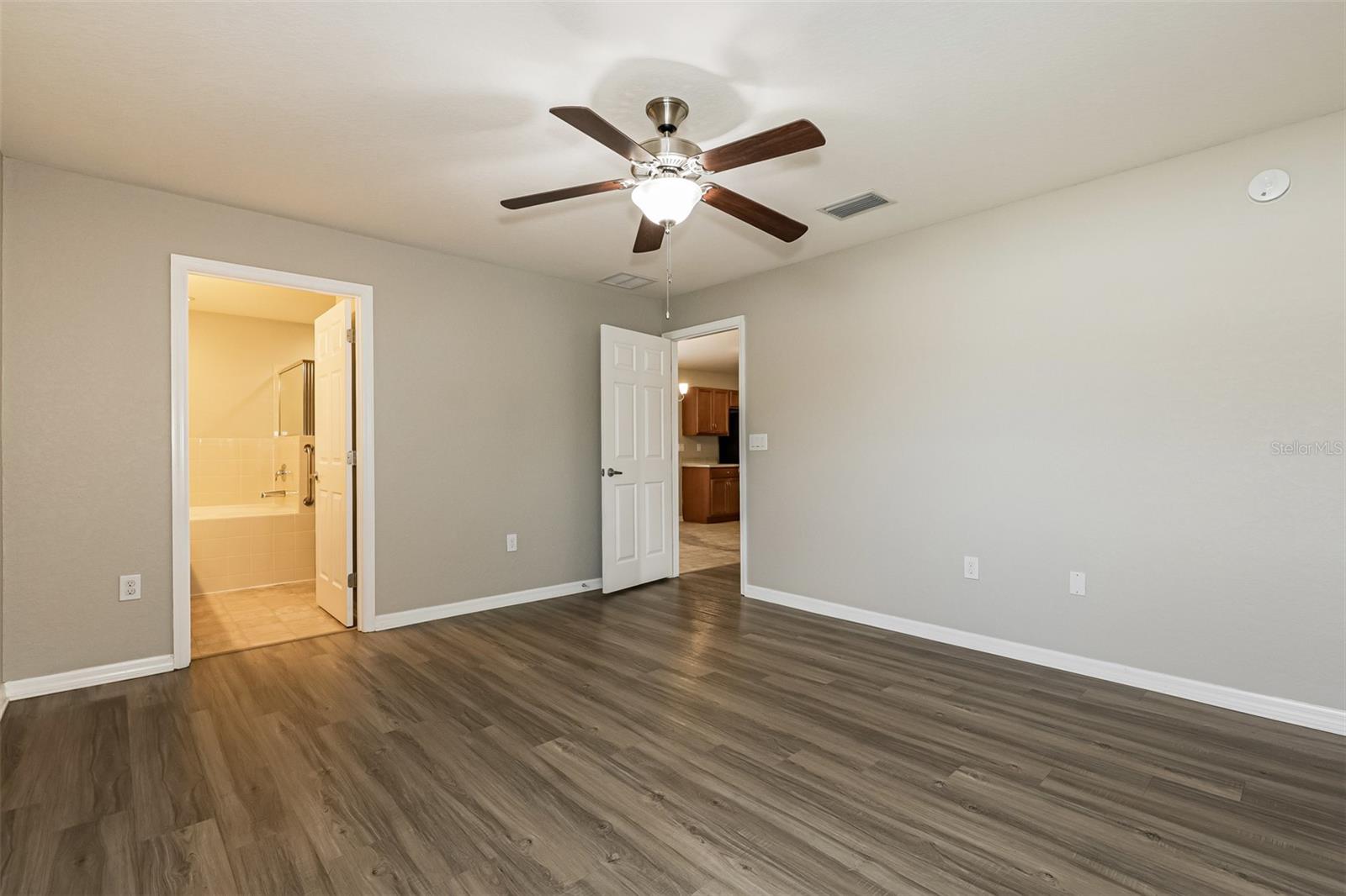 Image 10 of 16 For 4106 Sundance Place Loop