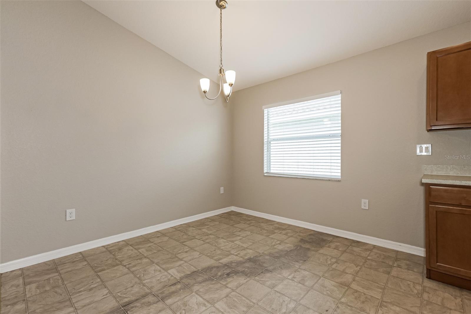 Image 6 of 16 For 4106 Sundance Place Loop